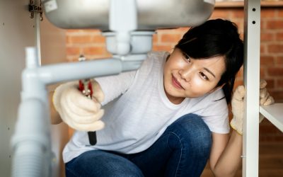 When to Call Local Plumbers in Midlothian for Fall Emergencies